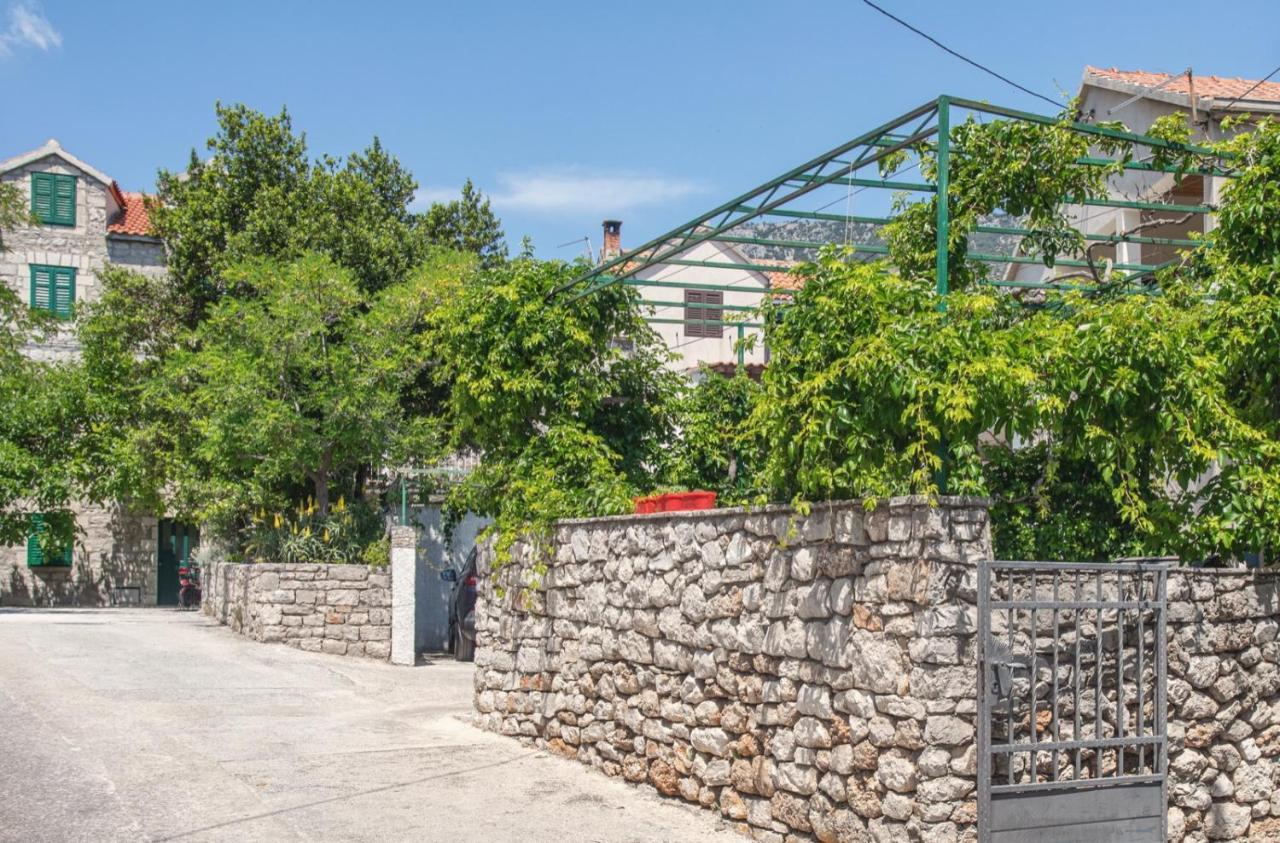 Center Apartment Golden Ray Бол Екстериор снимка