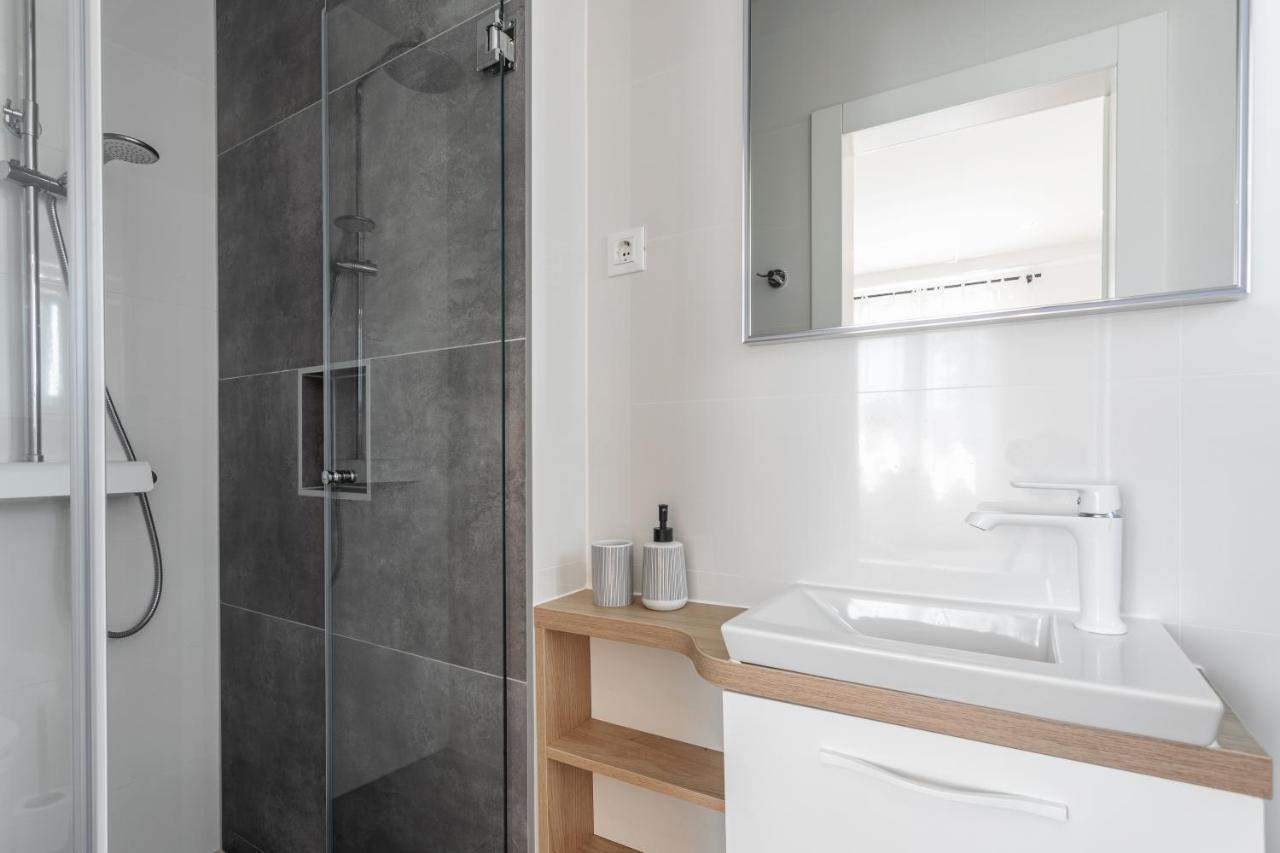 Center Apartment Golden Ray Бол Екстериор снимка