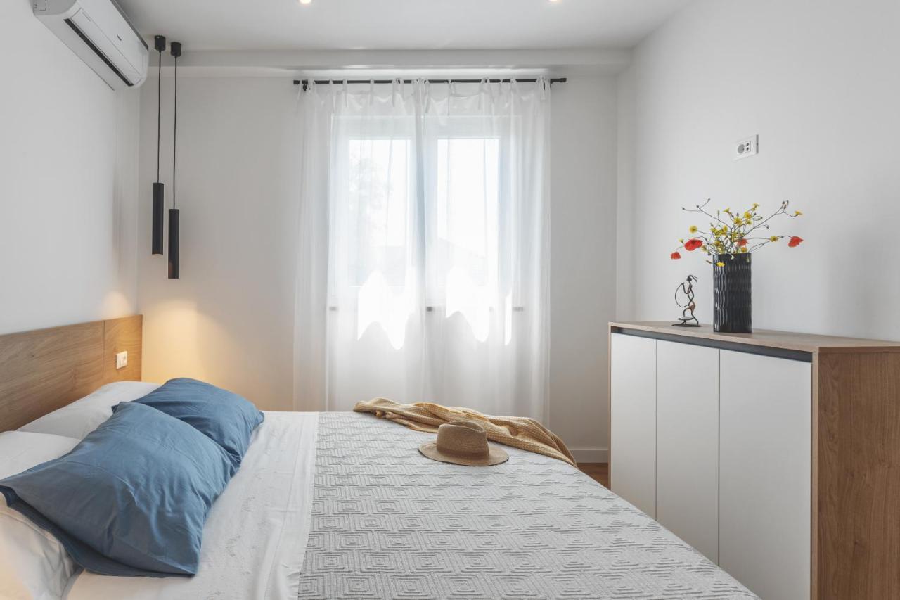 Center Apartment Golden Ray Бол Екстериор снимка