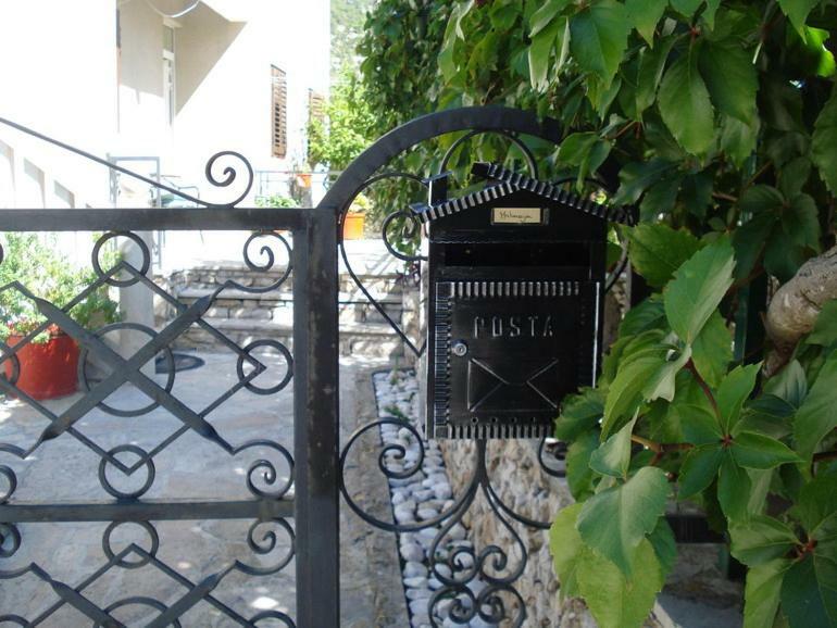 Center Apartment Golden Ray Бол Екстериор снимка